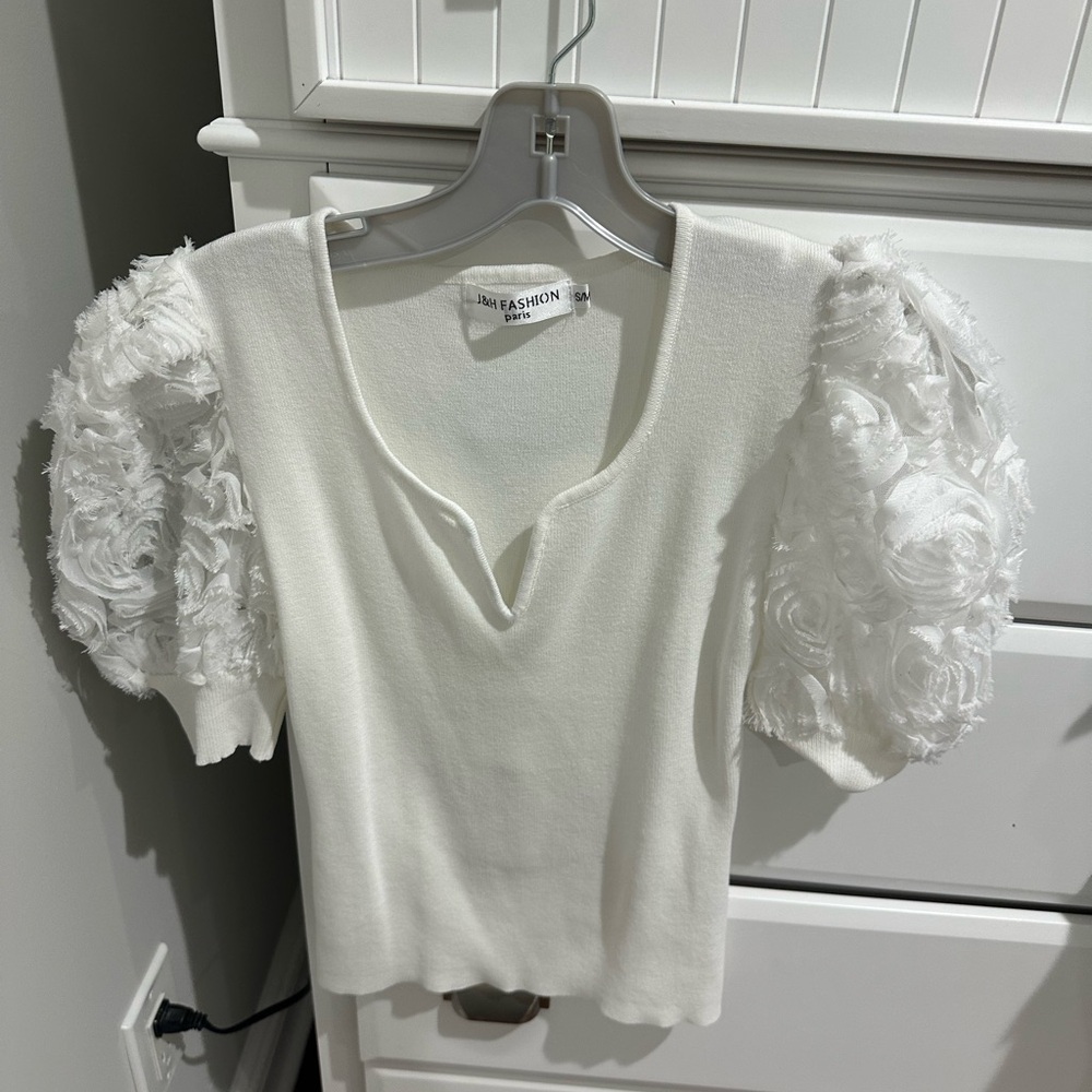Elegant Cream Puff Sleeve Ruffled Blouse